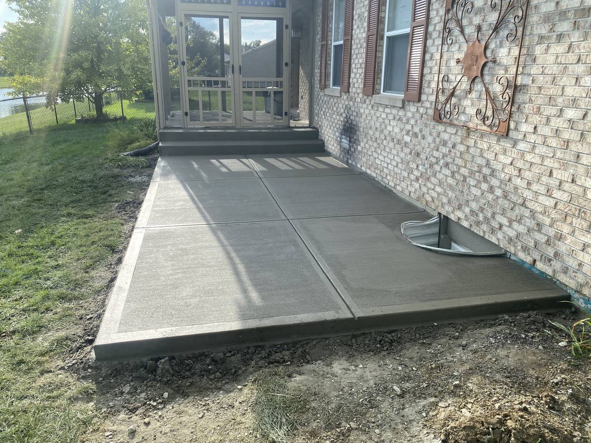 Sidewalks & Walkways poured by Golden Paw Concrete crews in central Indiana