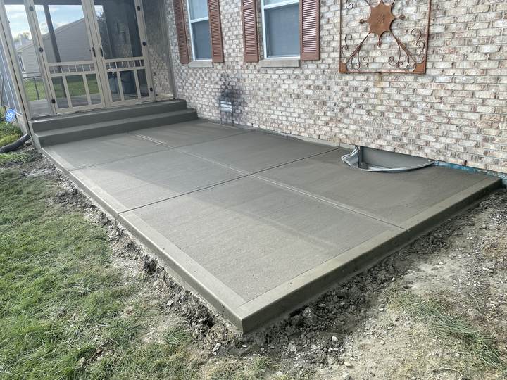 Wide broom finish slab in Brownsburg, Indiana