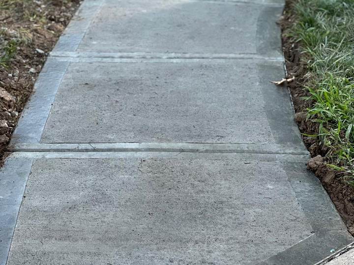 Curving driveway